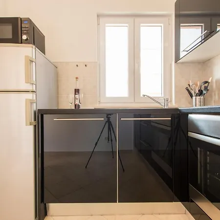 Ivy - Free Parking Apartment Makarska