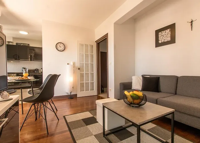 Ivy - Free Parking Apartman *